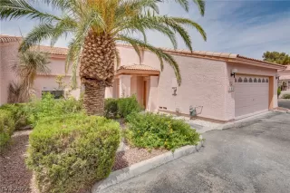 Photo #2: 2420500 Listing