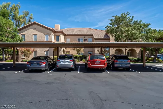 MLS: 2420502 Condo For Sale