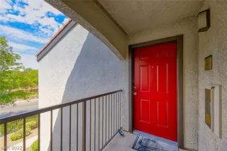 Photo #4: 2420528 Listing 