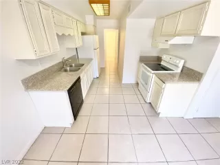 Photo #2: 2420529 Listing 