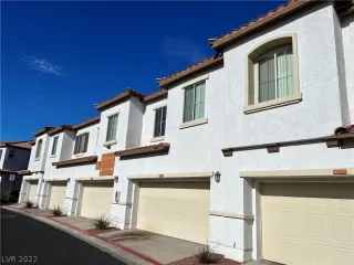 Photo #1: 2420610 Listing 