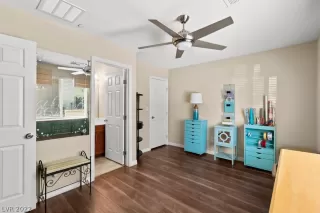 Photo #5: 2420621 Listing