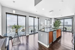 Photo #1: 2420648 Listing