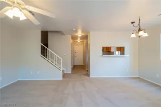 Photo #6: 2420672 Listing