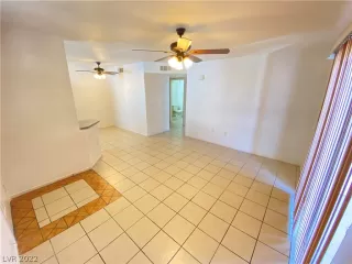 Photo #3: 2420678 Listing 