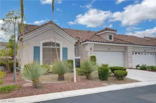 Photo #2: 2420696 Listing 