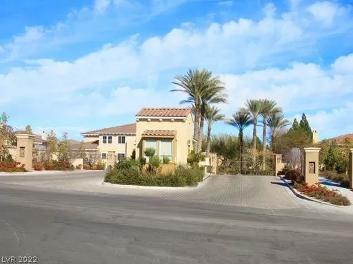 MLS: 2420743 Condo For Sale