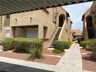 Photo #6: 2420747 Listing