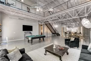 Photo #6: 2420788 Listing