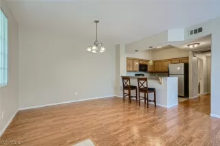 Photo #2: 2420800 Listing 