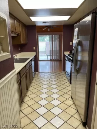 Photo #3: 2420845 Listing