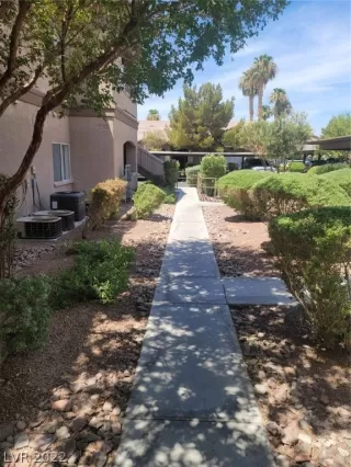 Photo #2: 2420851 Listing