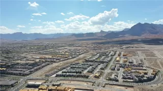 Photo #2: 2420915 Listing