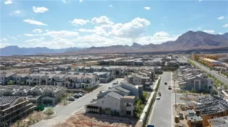 Photo #3: 2420919 Listing