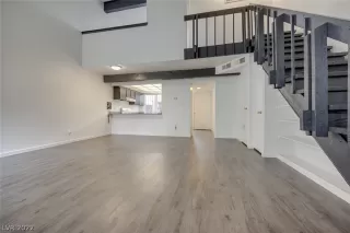 Photo #3: 2420939 Listing 