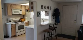 Photo #2: 2420943 Listing