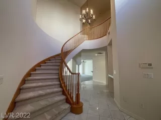 Photo #1: 2421008 Listing 