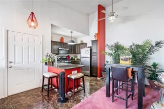 Photo #4: 2421019 Listing 