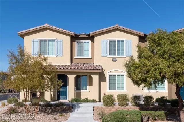 MLS: 2421029 Condo For Sale