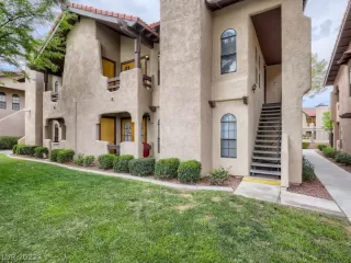 Photo #2: 2421074 Listing