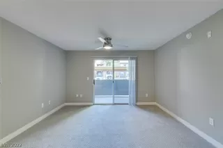 Photo #5: 2421140 Listing