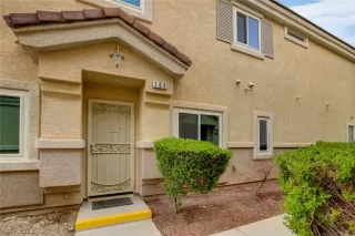 Photo #3: 2421162 Listing