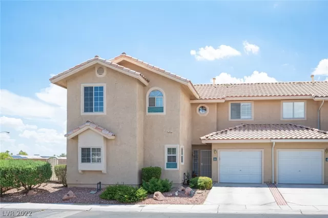 MLS: 2421185 Condo For Sale