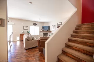 Photo #6: 2421185 Listing