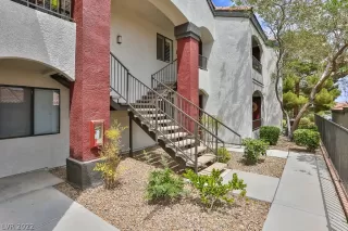 Photo #1: 2421192 Listing 