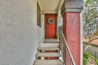 Photo #2: 2421192 Listing 