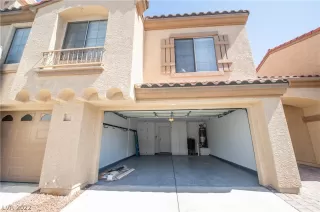 Photo #2: 2421204 Listing