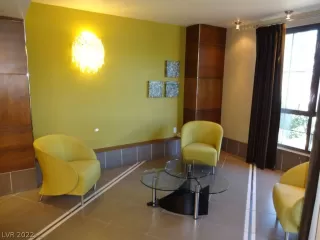 Photo #2: 2421205 Listing 