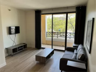 Photo #4: 2421205 Listing 