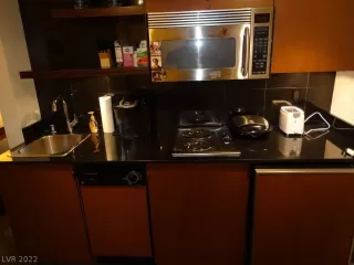 Photo #6: 2421205 Listing 