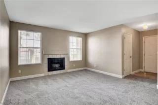 Photo #2: 2421239 Listing