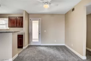 Photo #6: 2421239 Listing