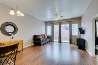 Photo #4: 2421268 Listing