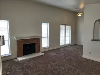 Photo #1: 2421269 Listing 