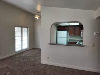 Photo #3: 2421269 Listing 