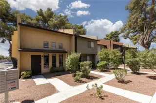 Photo #1: 2421281 Listing