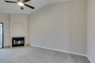 Photo #2: 2421318 Listing