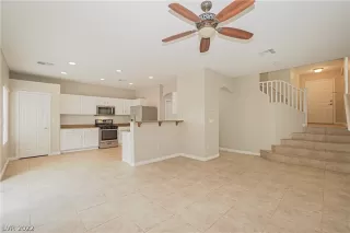 Photo #2: 2421322 Listing 