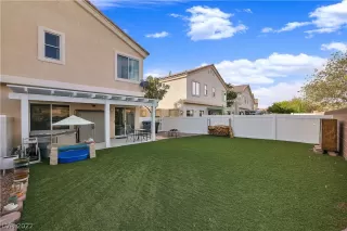 Photo #2: 2421338 Listing