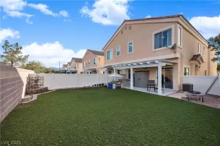 Photo #4: 2421338 Listing