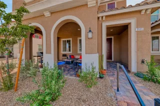 Photo #3: 2421340 Listing