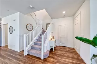 Photo #5: 2421340 Listing