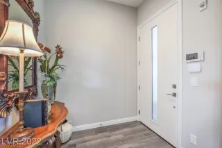 Photo #4: 2421367 Listing