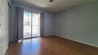 Photo #6: 2421371 Listing 