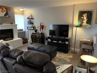 Photo #1: 2421392 Listing 