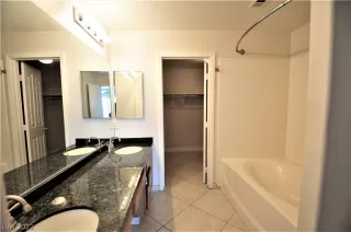 Photo #6: 2421402 Listing 